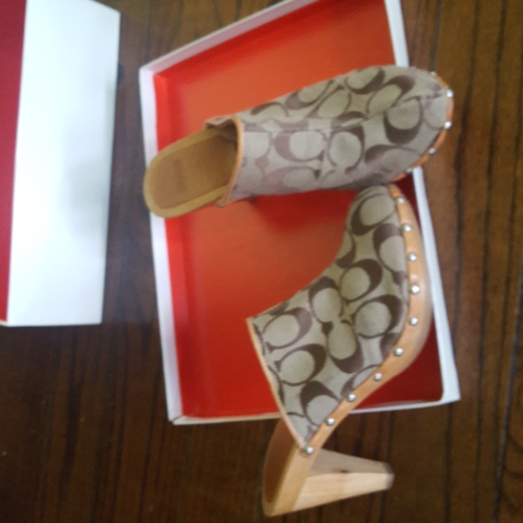 Coach mules - no longer available - Picture 3 of 9